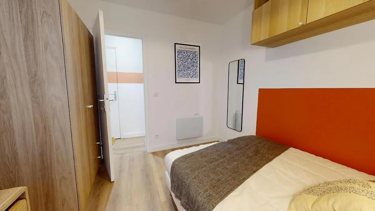 Charming Parisian Room - Canal Saint-Martin Franciaország