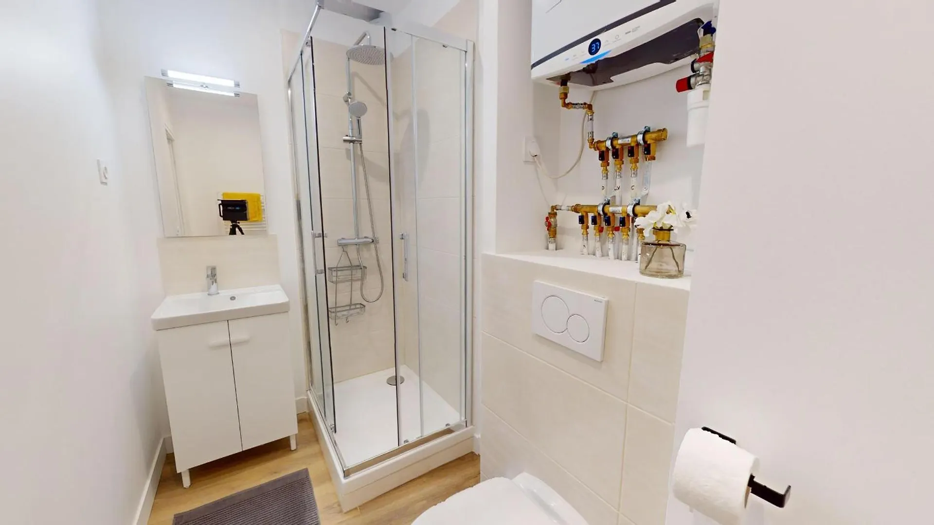 Charming Parisian Room - Canal Saint-Martin Apartman