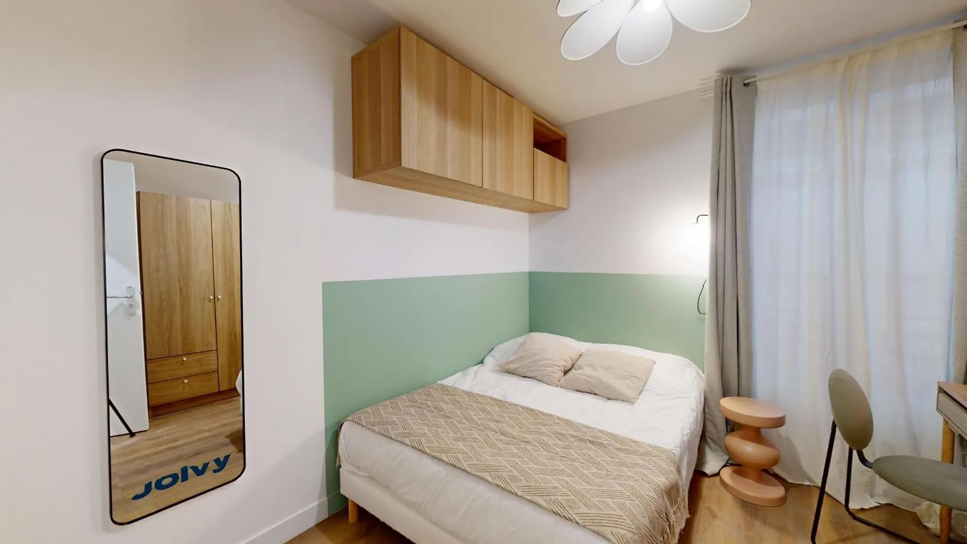 Charming Parisian Room - Canal Saint-Martin France